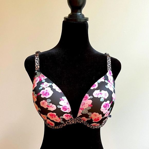 VICTORIAS SECRET DEEP V PLUNGE PUSH UP BRA 💗 - Picture 2 of 5